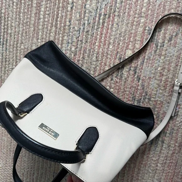 Kate Spade Laurel Black and White Handbag - Picture 14 of 14